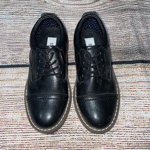 Steve Madden Black Kids Dress Shoes